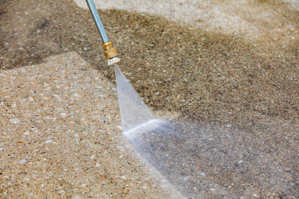 Best Gutter Cleaning  in Youngwood, PA
